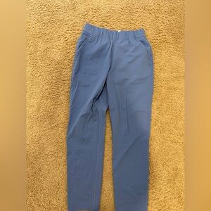 The Group Babaton Weekender Pant